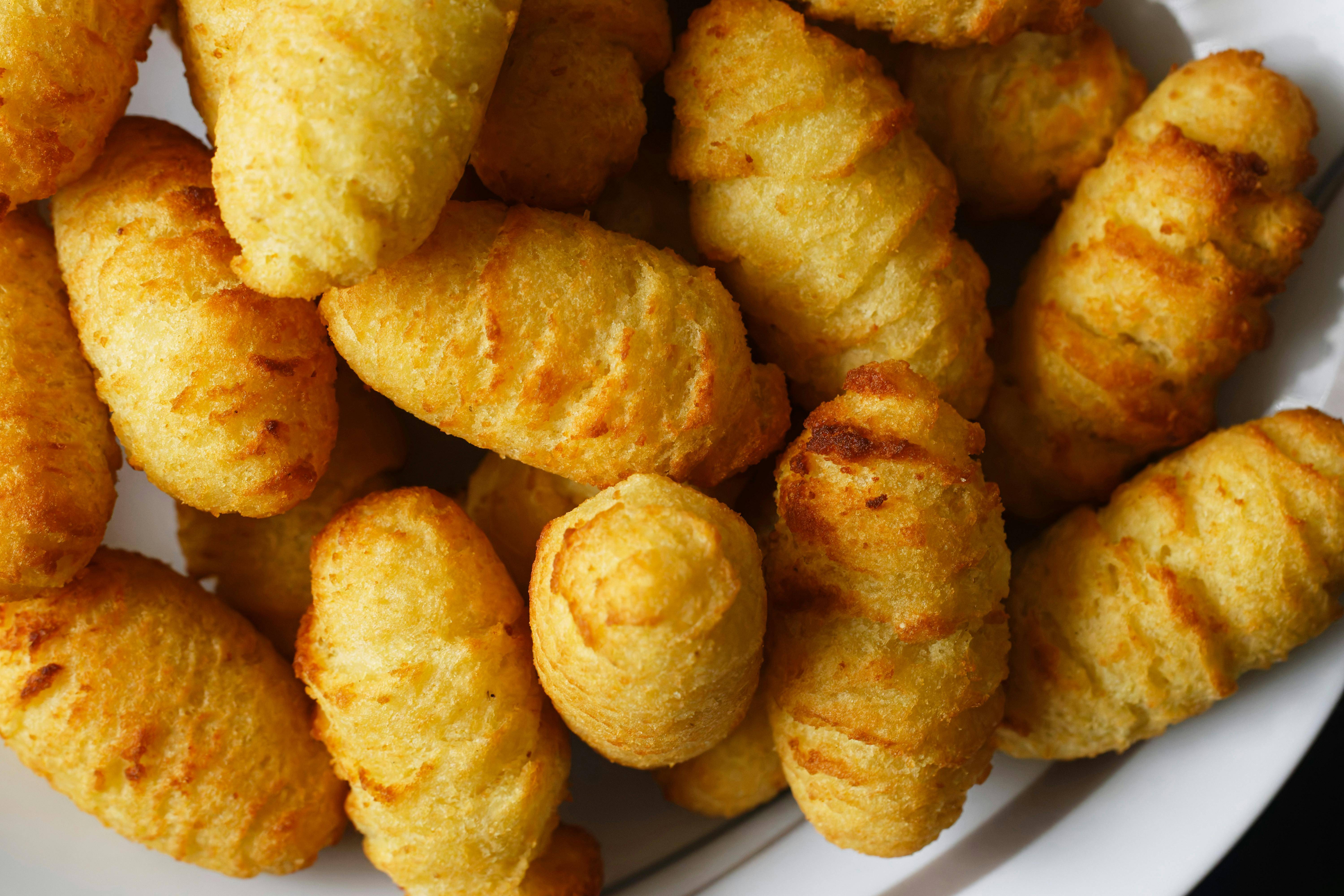 kaiyun -免油炸QQ地瓜丸子/烤箱(xiāng)版糯(nuò)米红薯球(qiú)做法(fǎ)，健康低脂又软糯(nuò)Q弹！